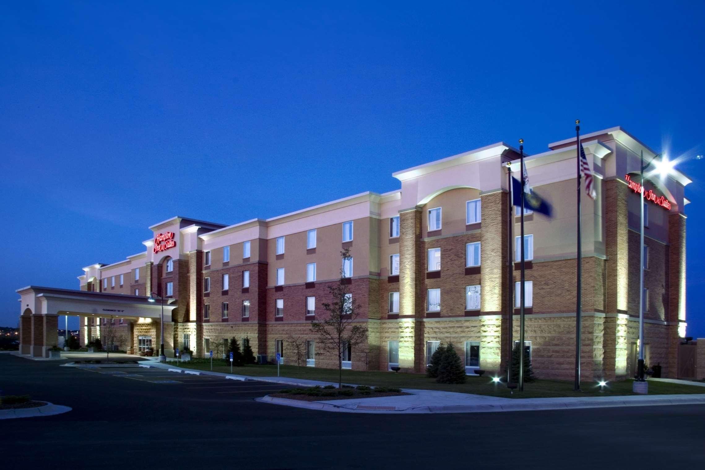 Hampton Inn & Suites Omaha Southwest-La Vista Exterior photo