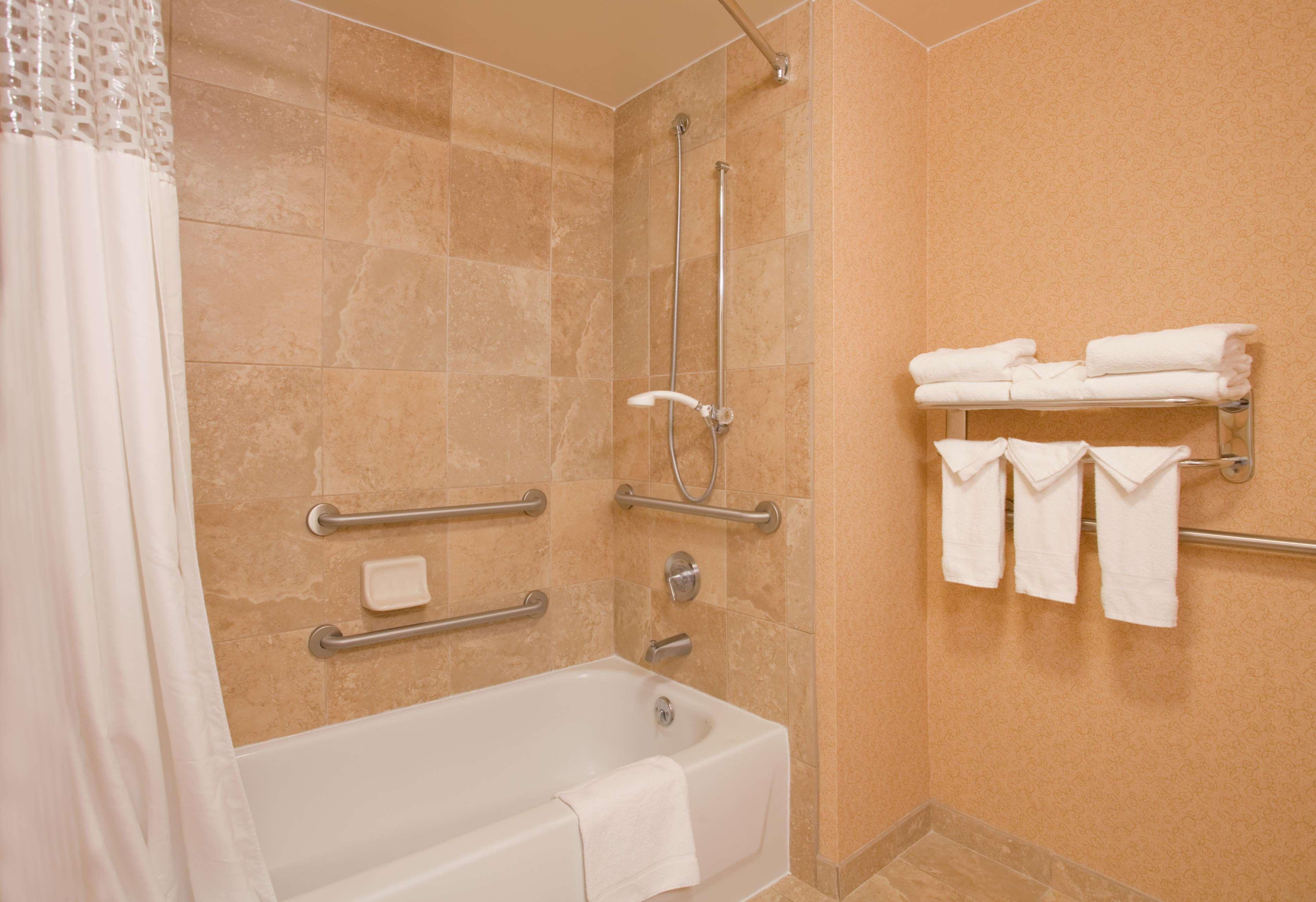 Hampton Inn & Suites Omaha Southwest-La Vista Exterior photo
