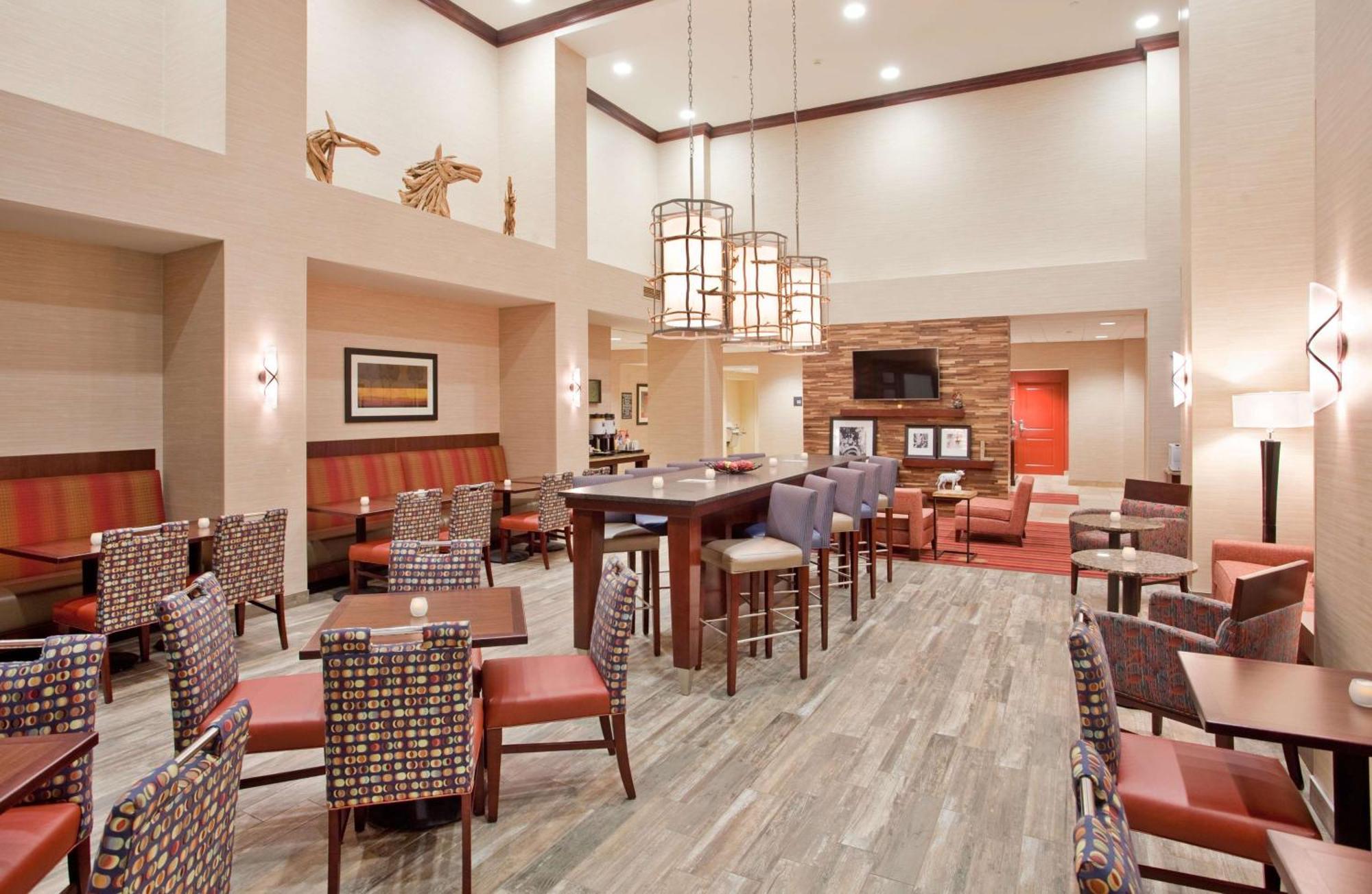 Hampton Inn & Suites Omaha Southwest-La Vista Exterior photo